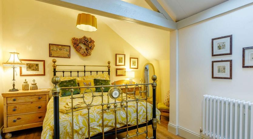 Photo of 1 Bed in Birlingham