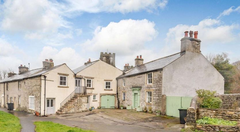 Photo of Cottage in Derbyshire