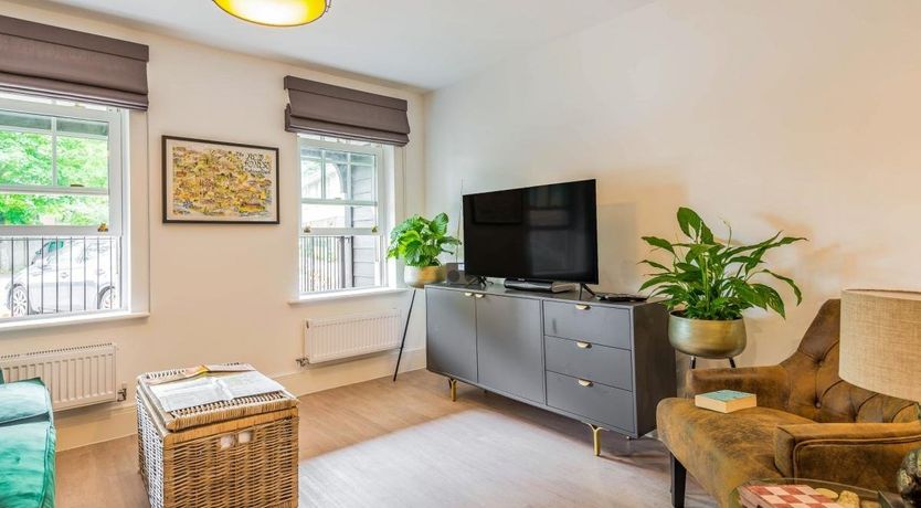 Photo of in Brockenhurst (87525)