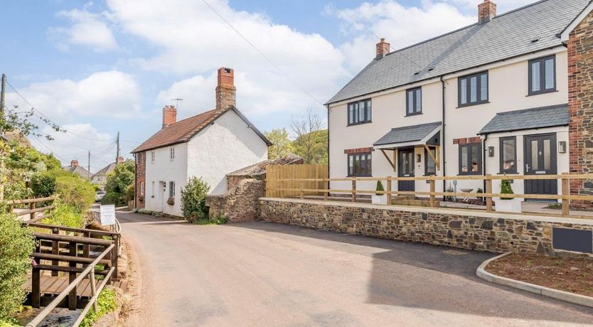 Photo of 3 Bed in Withycombe