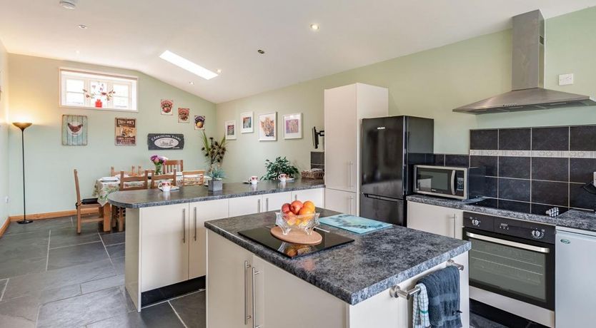 Photo of 3 Bed in Yarnscombe