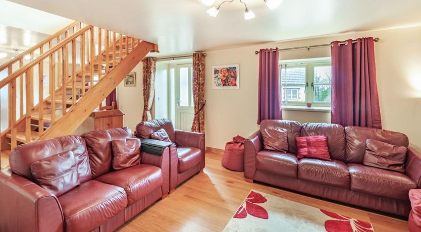 Photo of 3 Bed in Yarnscombe