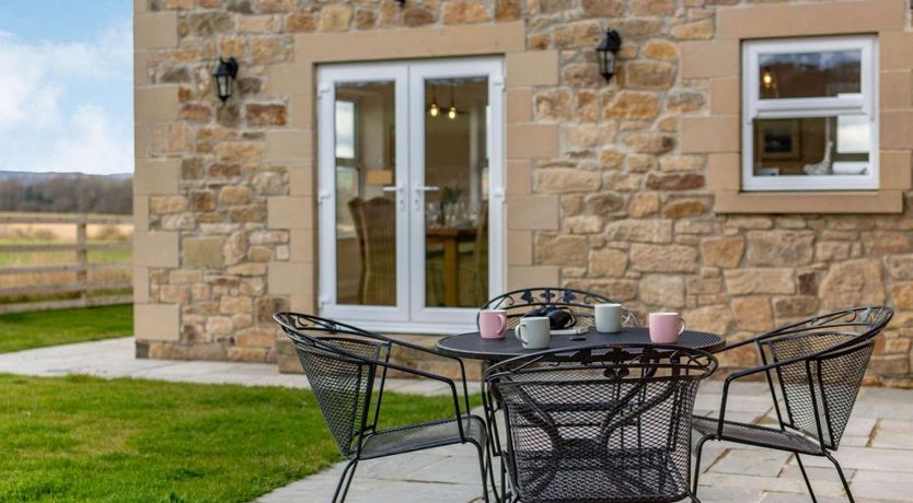 Photo of 2 Bed in Bilton