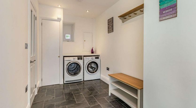 Photo of 4 Bed in Combe Martin