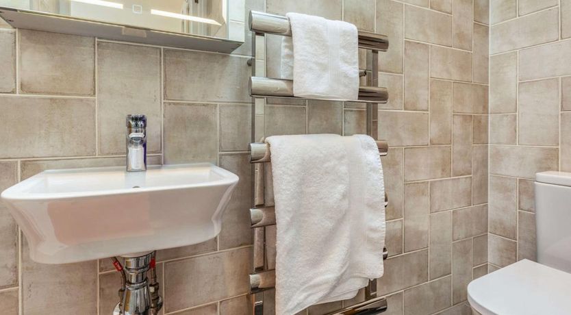 Photo of 4 Bed in Combe Martin