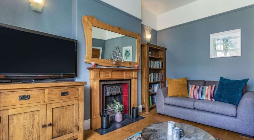 Photo of 4 Bed in Combe Martin