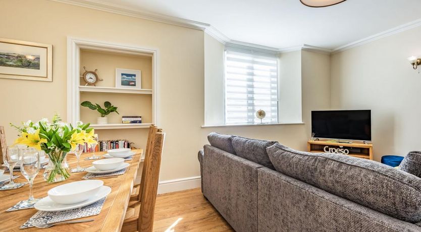 Photo of 3 Bed in Tenby