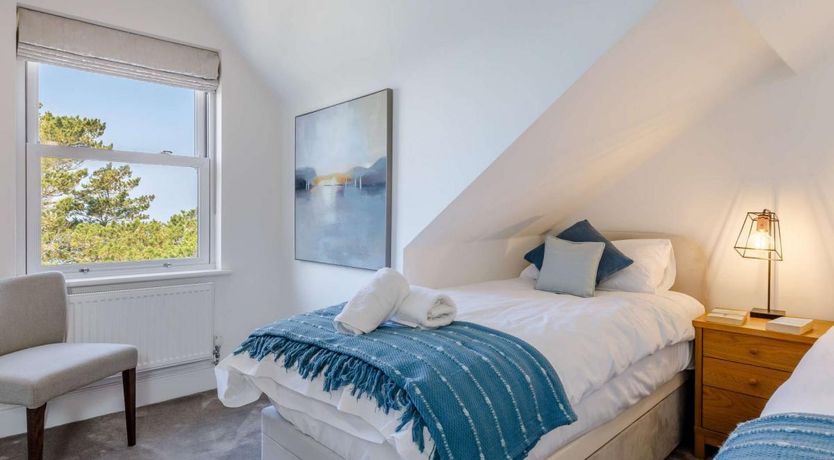 Photo of 3 Bed in Mortehoe