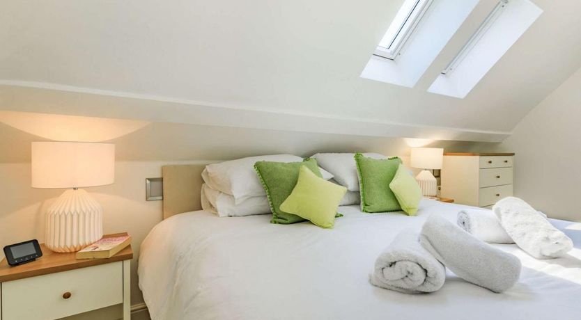 Photo of 3 Bed in Mortehoe