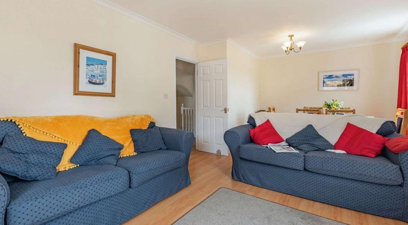 Photo of 3 Bed in Tenby