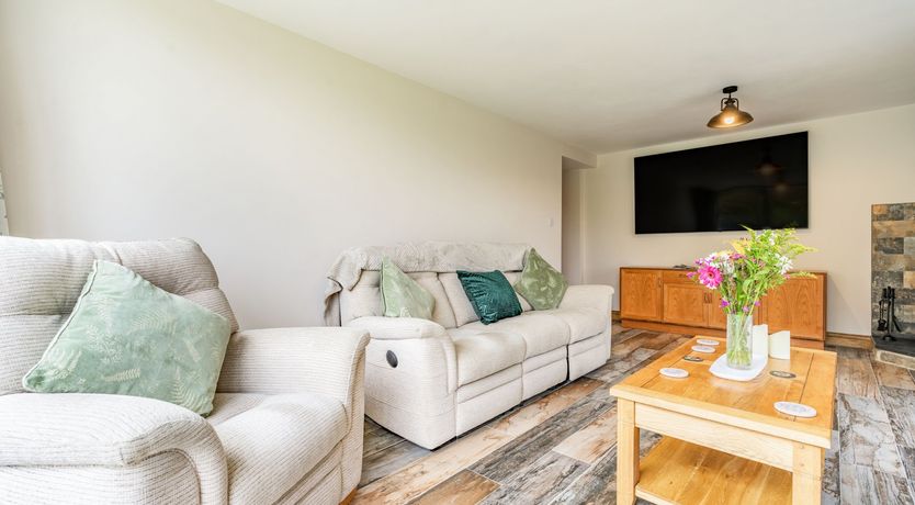 Photo of Meadowsweet