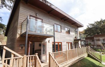 11 Towan Valley Holiday Home