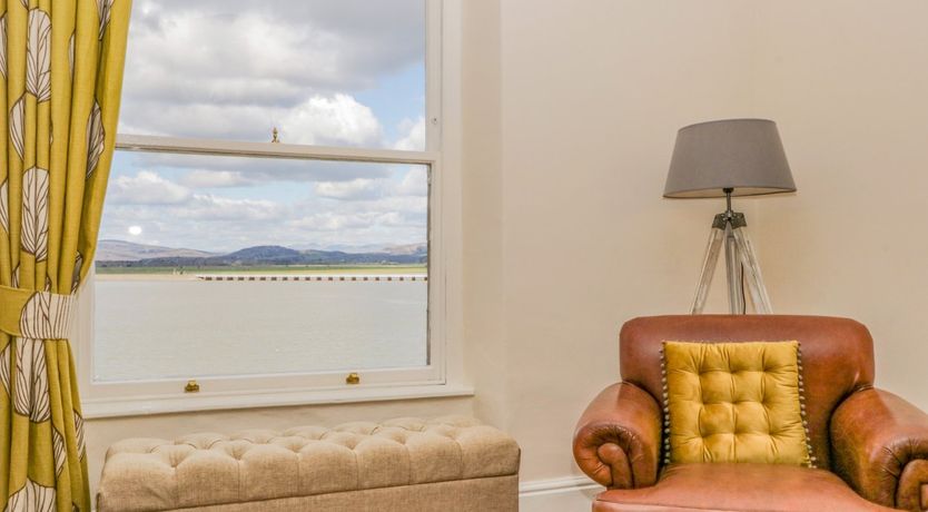 Photo of Crow's Nest