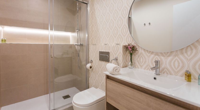 Photo of Gilded Jade