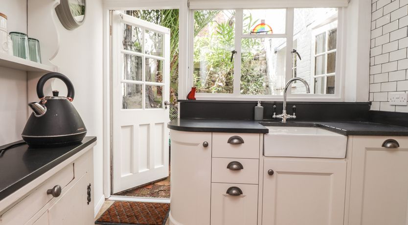 Photo of Tudor Cottage