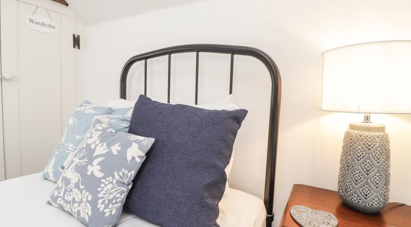 Photo of Tudor Cottage