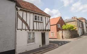 Photo of Tudor Cottage