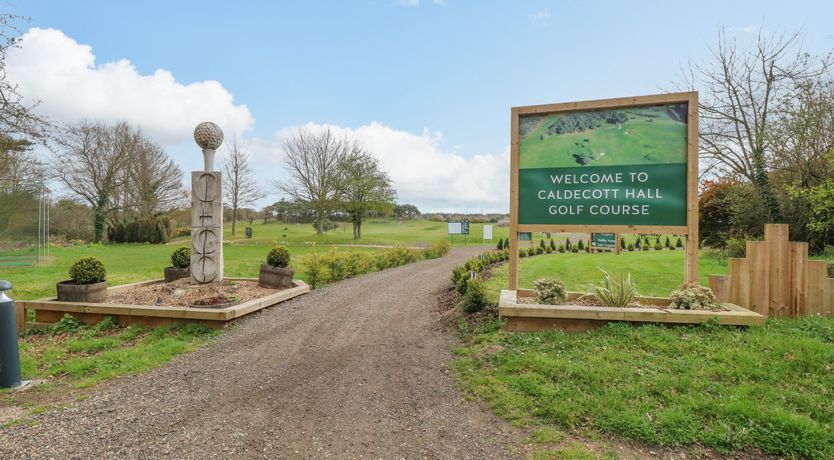 Photo of Audrey's Lodge, Foxburrow Hang