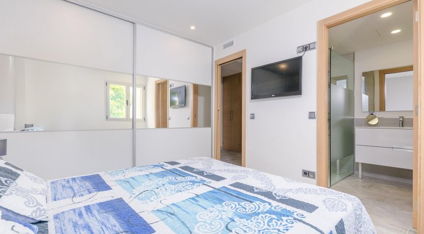 Photo of Gateway to the Beach