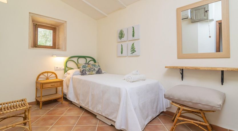 Photo of Emerald Waters