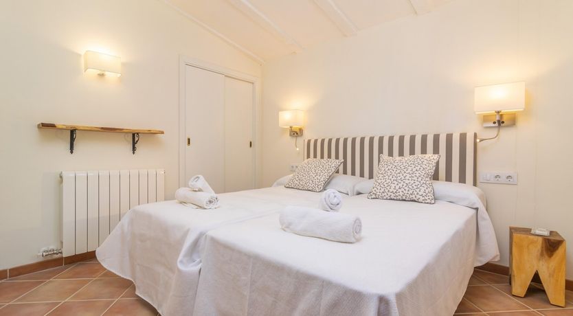 Photo of Emerald Waters