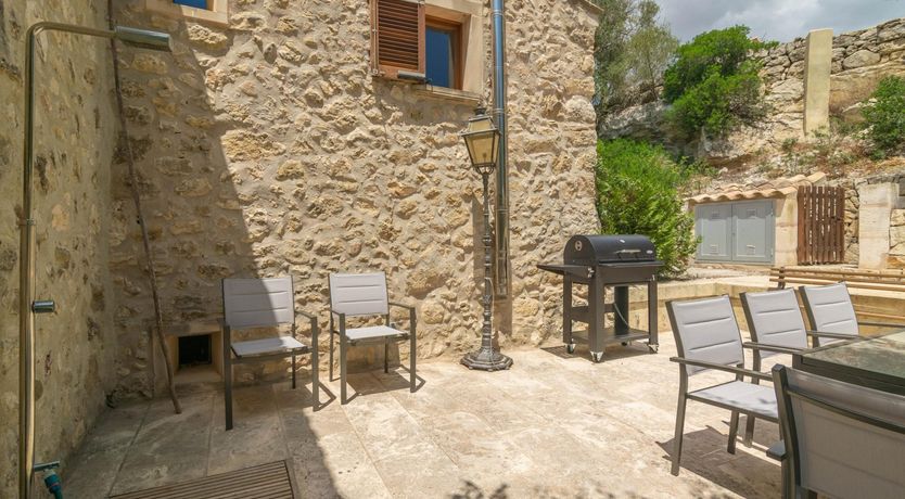 Photo of Emerald Waters