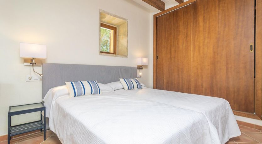 Photo of Emerald Waters