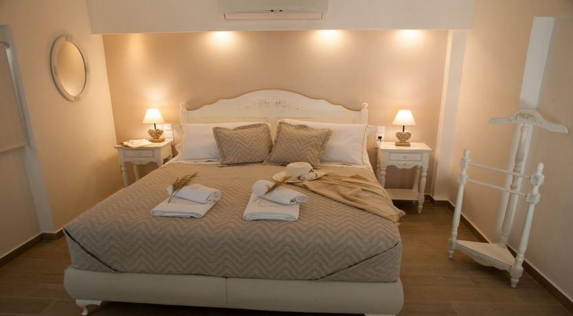 Photo of Sitia Pretty