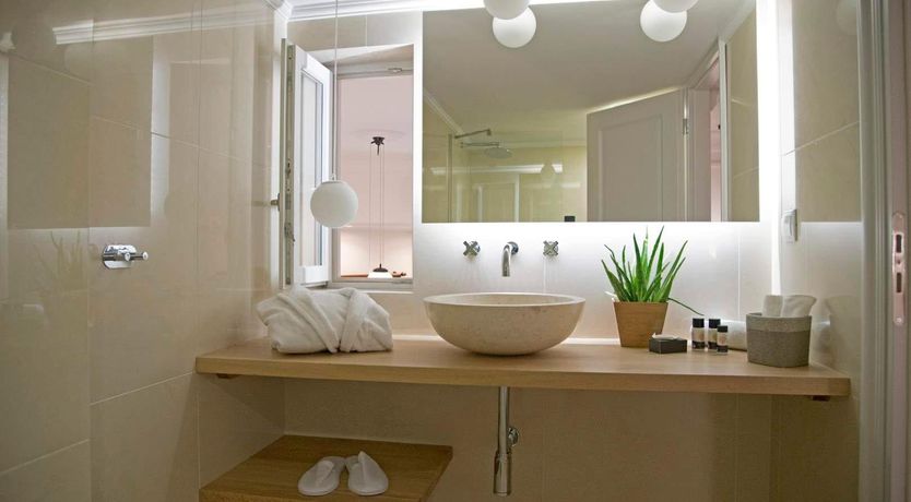 Photo of Acropolis Rise