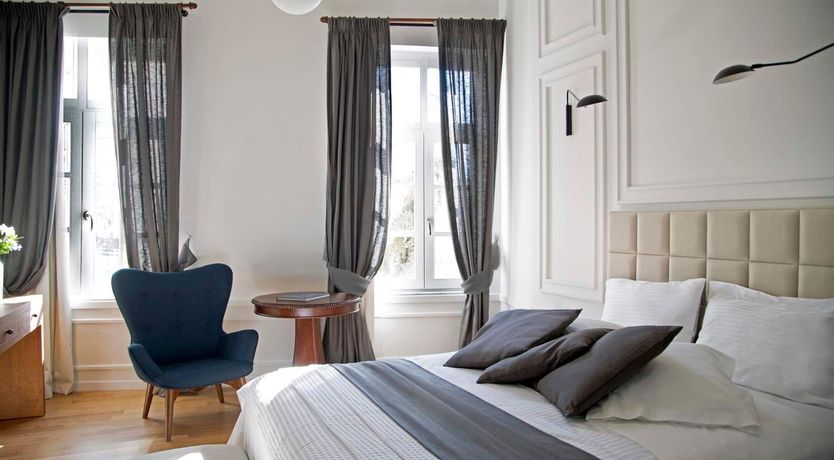 Photo of Acropolis Rise