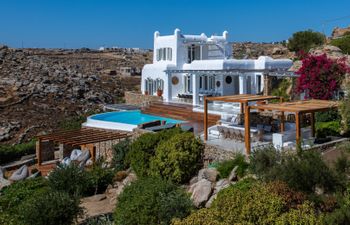 Cycladic Culture Villa