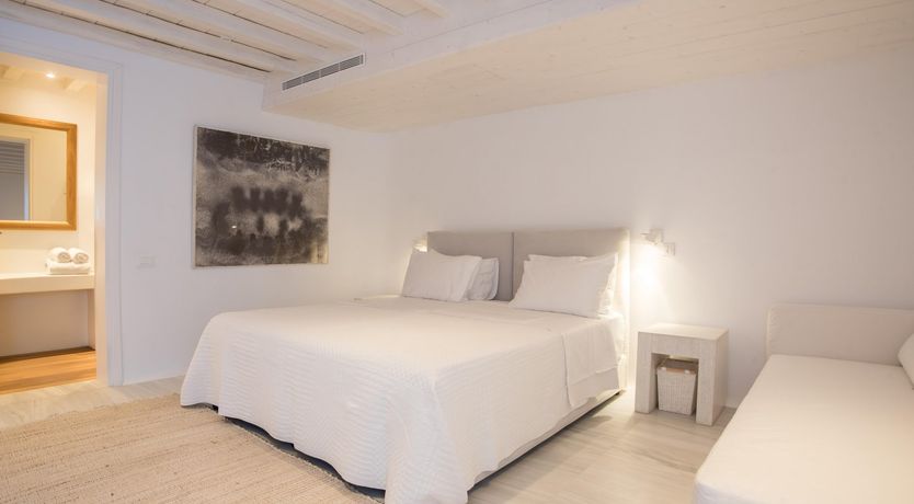 Photo of Kalokaíri Mantra