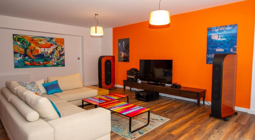 Photo of Far And Wide