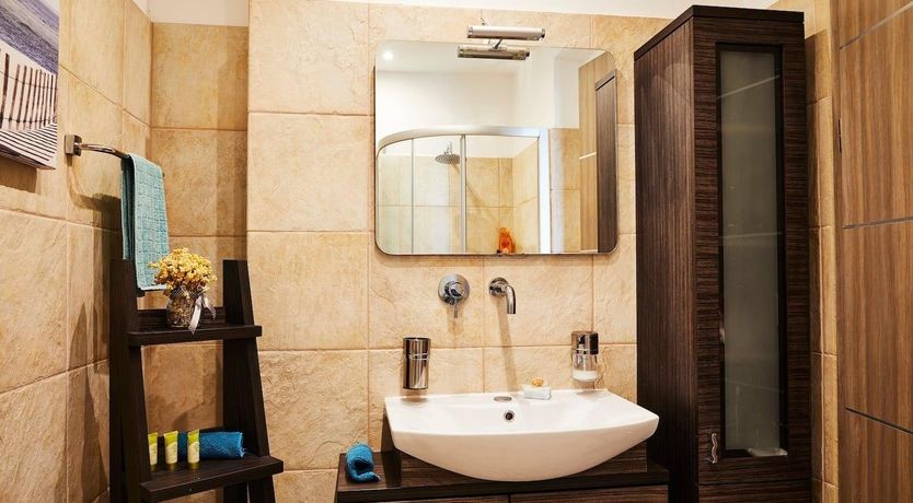 Photo of Far And Wide