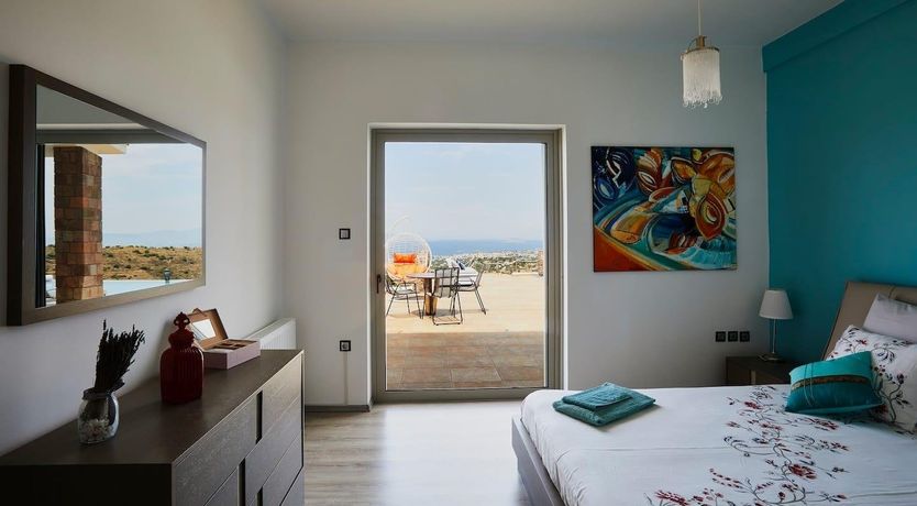 Photo of Far And Wide