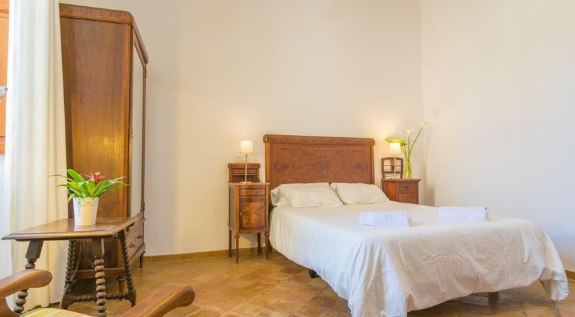 Photo of Light & Lemons