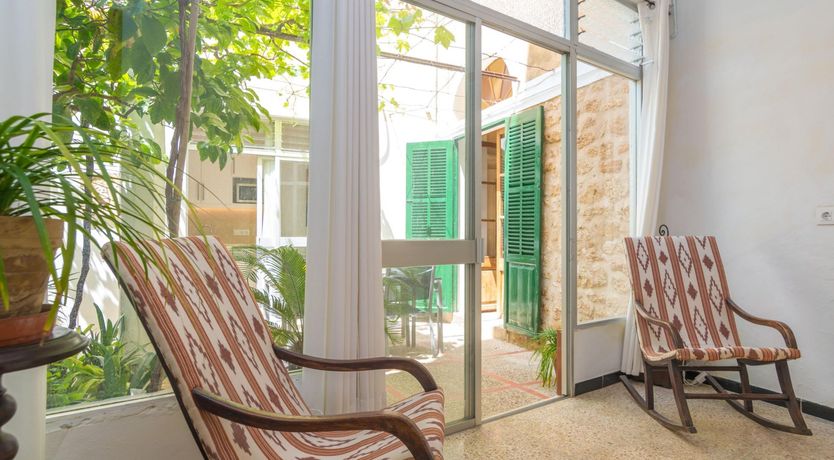 Photo of Light & Lemons