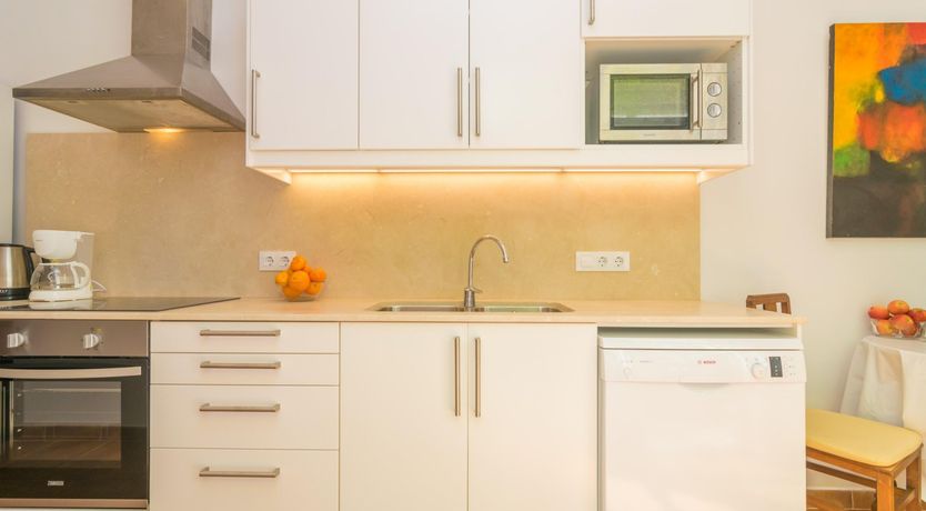 Photo of Light & Lemons