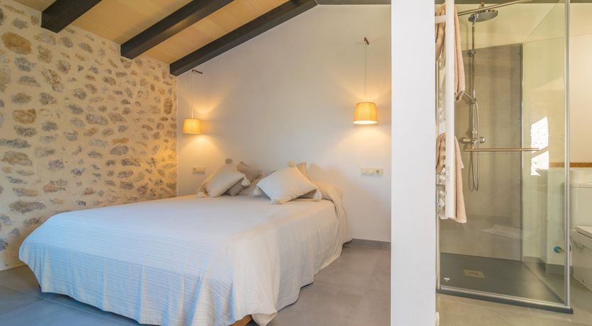 Photo of Alcoves & Archways