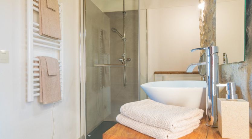 Photo of Alcoves & Archways