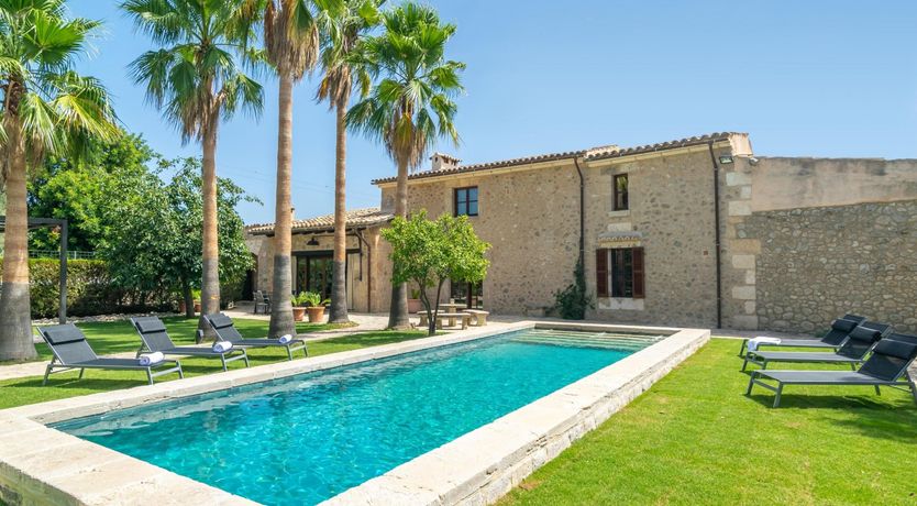 Photo of Alcoves & Archways