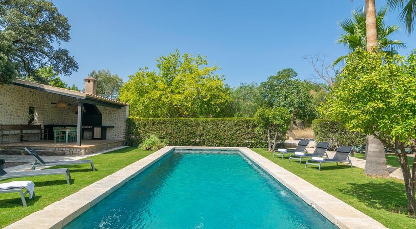 Photo of Alcoves & Archways
