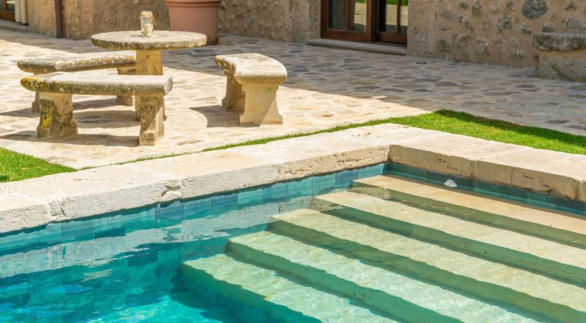 Photo of Alcoves & Archways