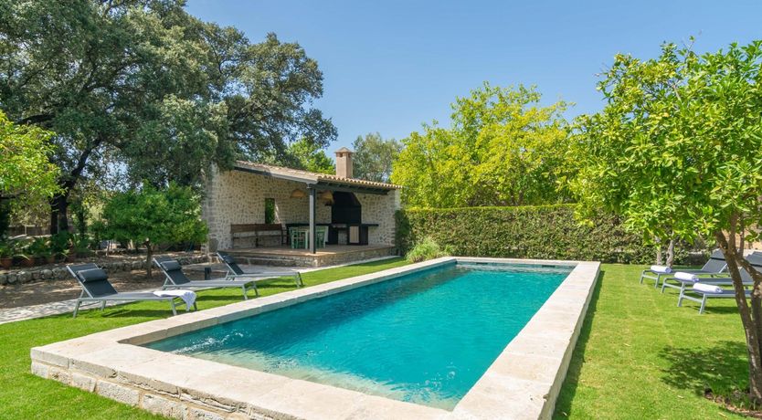 Photo of Alcoves & Archways