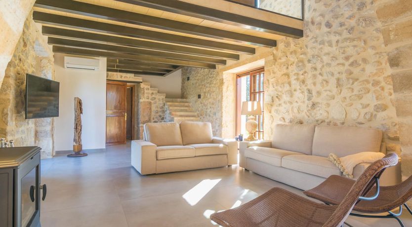 Photo of Alcoves & Archways