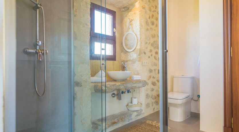 Photo of Alcoves & Archways