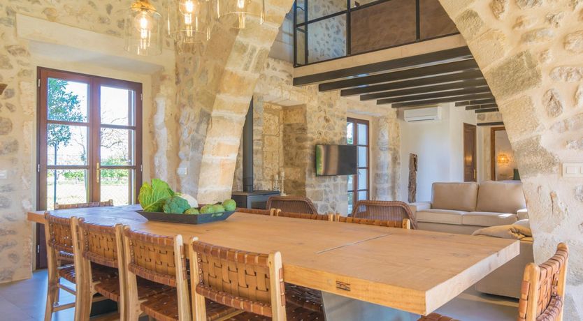 Photo of Alcoves & Archways