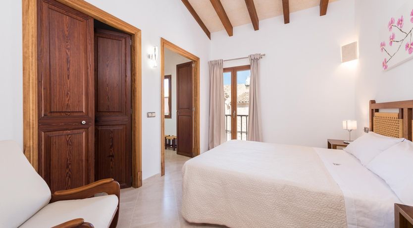 Photo of Fig & Honey