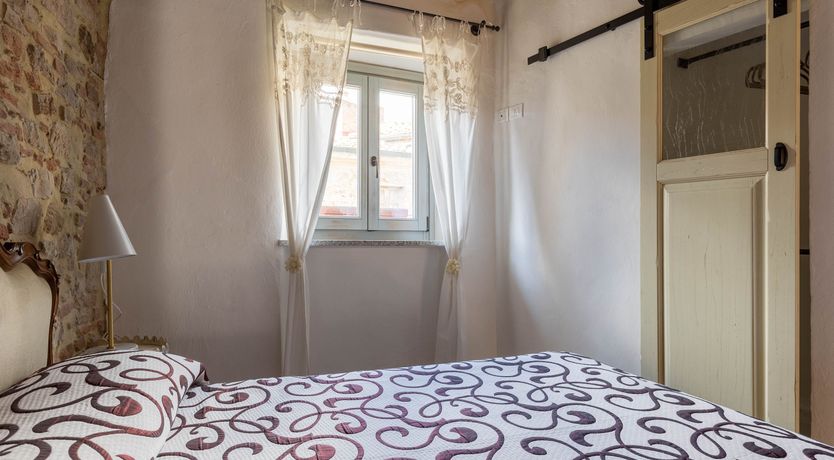 Photo of Cracked Black Pepper