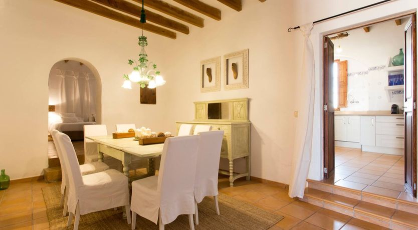 Photo of Needle In The Hay